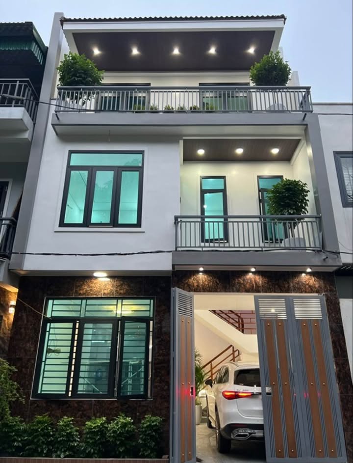 Nhà 3 tầng mới P. Trường Thi, TP Vinh 68m² - Chính chủ bán gấp!