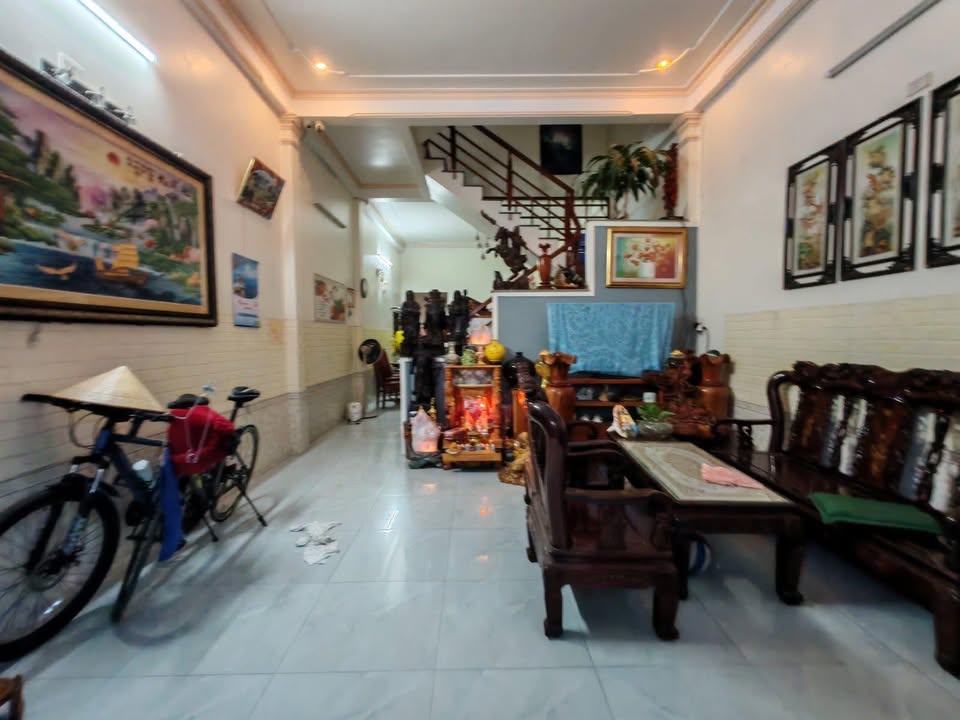 Nhà 2 tầng Trần Quang Khải 88,5m² giá 6,4 tỷ - Gần biển, gần núi!