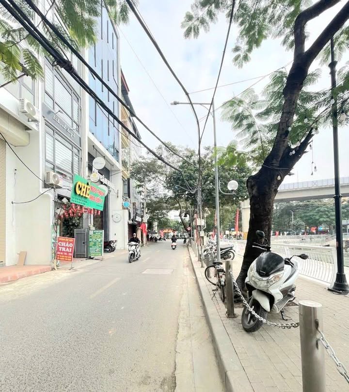 FrontHouse Phố Mai Anh Tuấn 70m² giá 40.5 tỷ - Kinh doanh đẳng cấp!