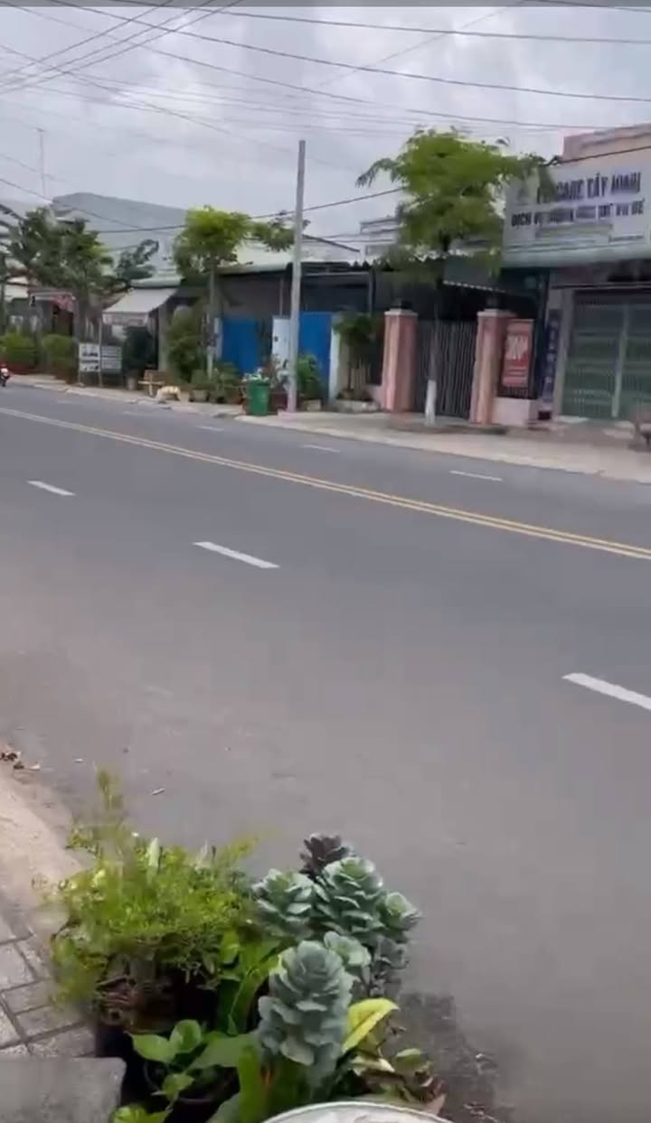 Nhà mặt tiền Châu Văn Liêm, Phường Long Hoa, 132m² giá 2.55 tỷ - Đầu tư kinh doanh sinh lời!