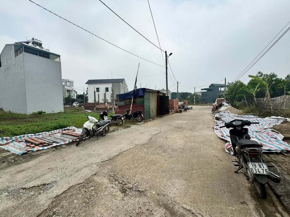 Đất đồi Măng Thanh Miếu 82.5m² giá 3.5 tỷ - Đường lớn, khu dân cư văn minh!