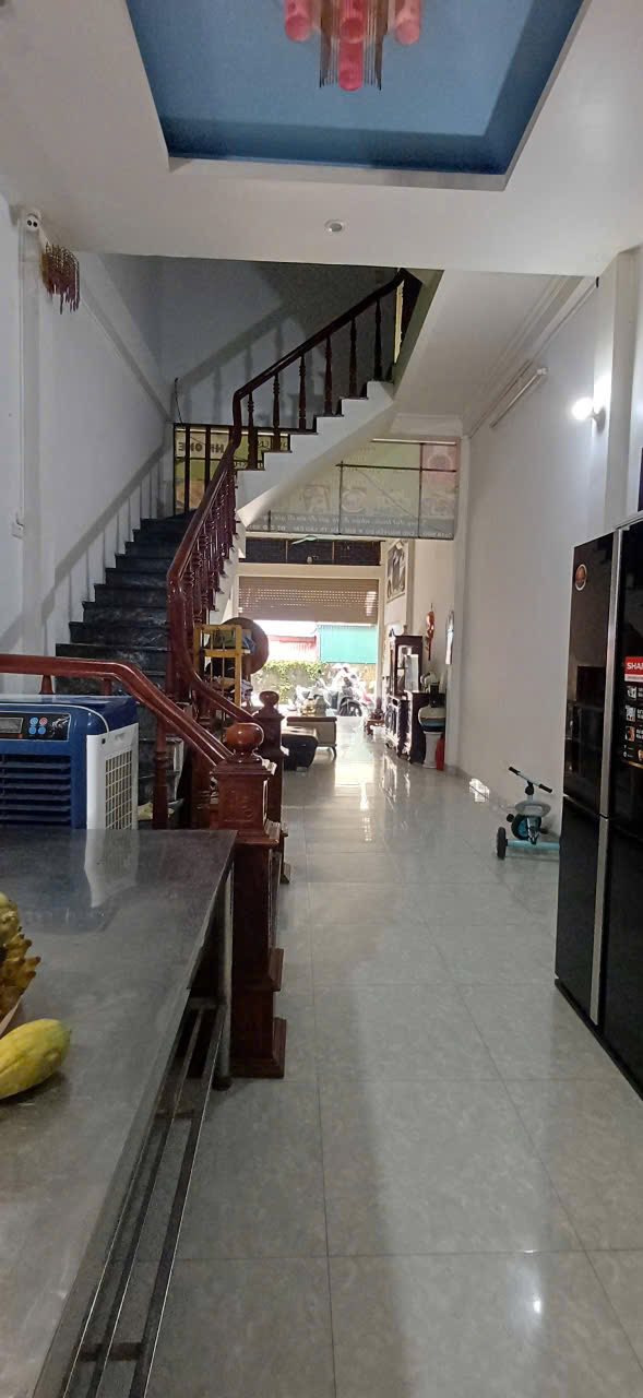 Nhà mặt tiền Chợ Gốc Mít, 60m², giá 4 tỷ - Kinh doanh sinh lời ngay!