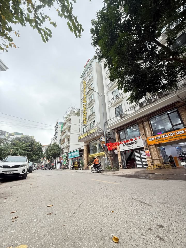 Tòa nhà FrontHouse Cầu Giấy 130m² giá 65 tỷ - Mặt phố sầm uất, kinh doanh đỉnh!