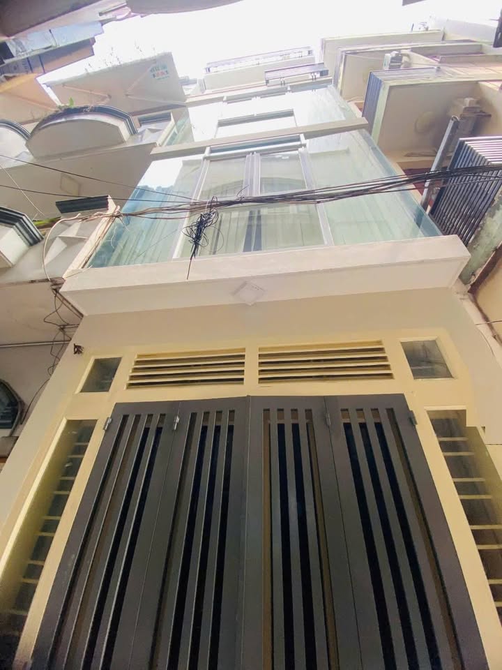 Nhà phố 5 tầng Hòa Hưng Quận 10, 100m², giá chỉ 4.9 tỷ - Cơ hội hiếm có!