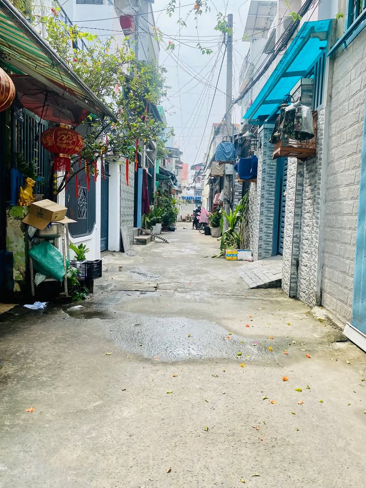 Nhà phố Hiệp Bình Chánh 61m² giá 4.2 tỷ - Sẵn sàng ở ngay!