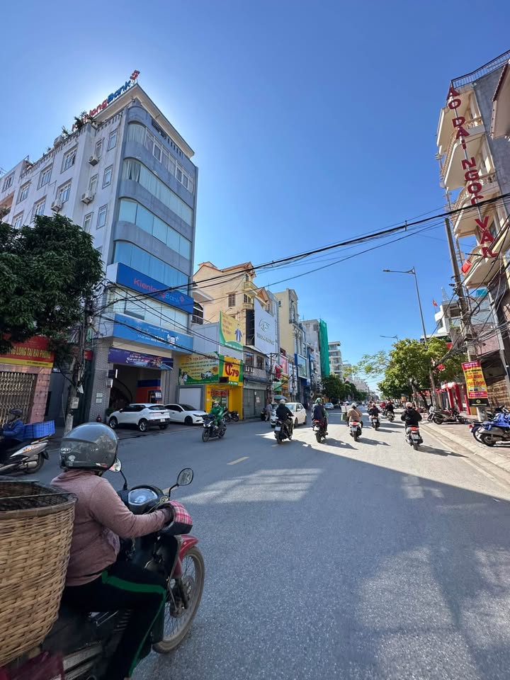 Nhà mặt đường Tô Hiệu, Lê Chân, 102m² - Vị trí đắc địa cho kinh doanh!