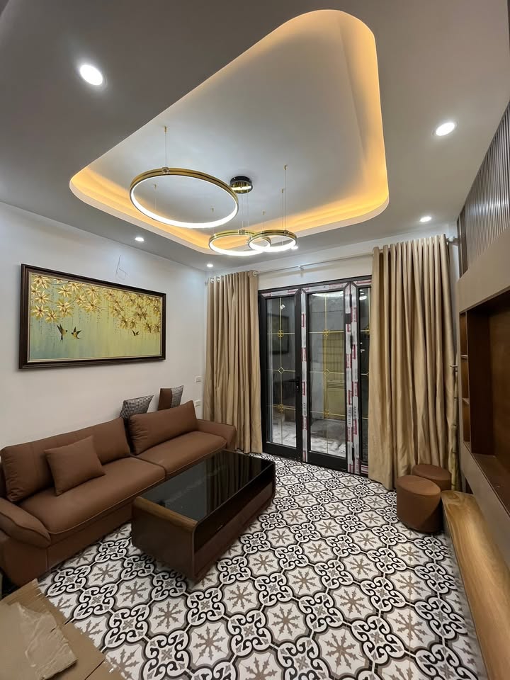 Nhà 4 tầng ngõ 207 Bùi Xương Trạch, 33m² giá thỏa thuận - Cơ hội vàng cho gia đình bạn!