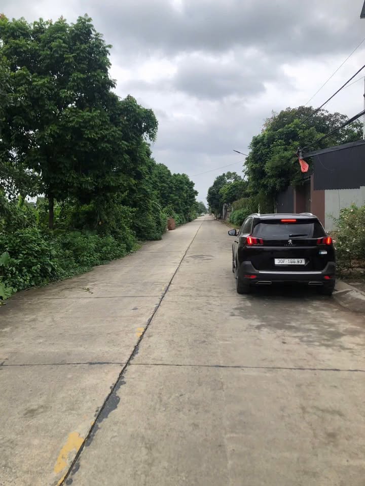 Đất nền kinh doanh tại xã Vạn Phúc, 200m² giá 10 tỷ - Mặt tiền rộng, vị trí đắc địa!