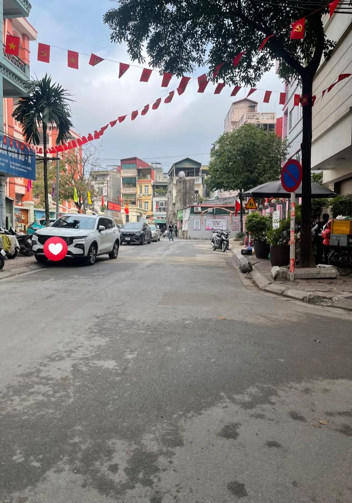 Nhà riêng Trương Định, 28m² giá 5.5 tỷ - Chính chủ sang tên nhanh!