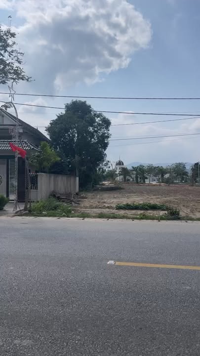 Đất thổ cư 300m² tại Quốc lộ 8A, Hưng Nguyên - Sổ đỏ chính chủ!