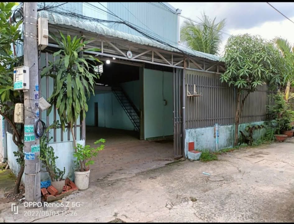 Xưởng gần Ủy ban xã Bình Mỹ 186m² giá 4.6 tỷ - Đường thông xe tải thuận lợi!