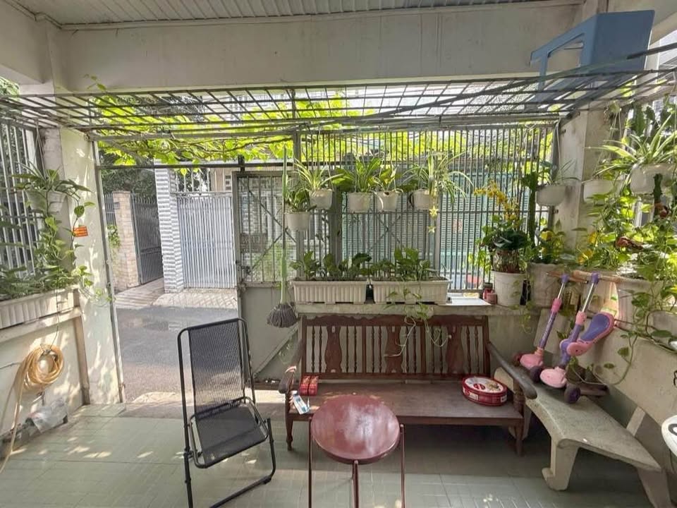 Nhà phố Gò Vấp 115m² giá thỏa thuận - Tiện xây mới, hẻm xe hơi 4m!