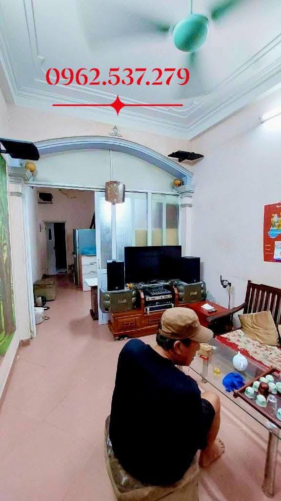 Nhà chính chủ Định Công 34m² giá 5 tỷ - Thiết kế kiên cố, sẵn sàng ở ngay!