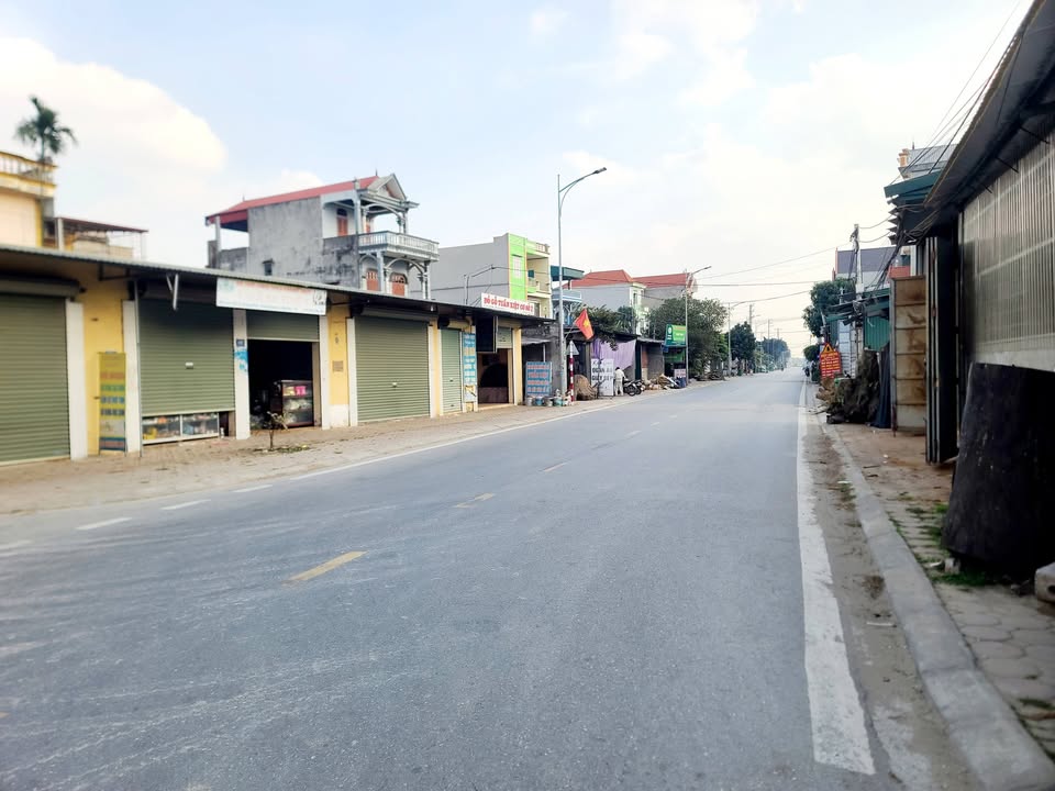 Bán đất thổ cư Lê Quang Hòa, 90m² giá 2.7 tỷ - Đường thông ô tô tiện lợi!