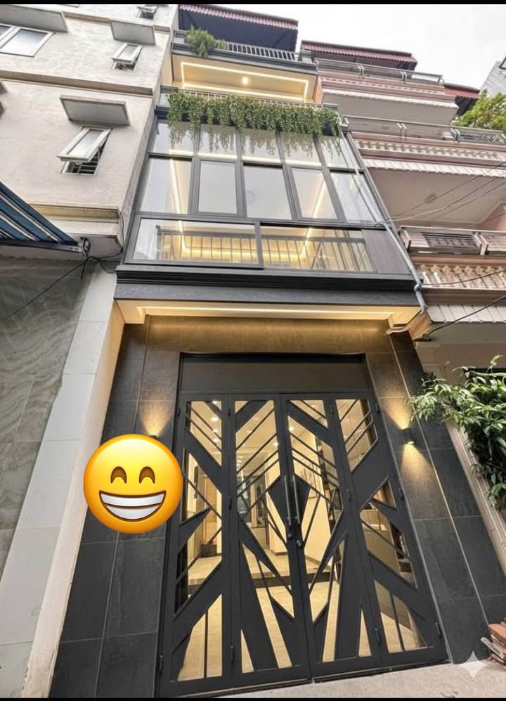 Nhà riêng Xuân Đỉnh 32m² giá thỏa thuận - Sổ đỏ chính chủ, sẵn sàng giao dịch!