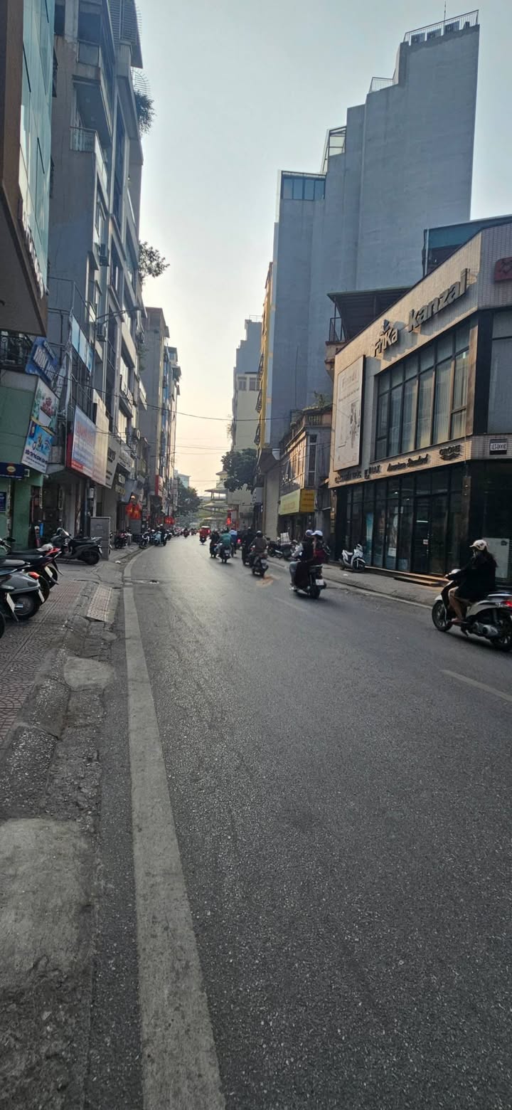 Nhà riêng An Trạch - Hào Nam 100m² giá 27 tỷ - Ô tô vào tận nhà!