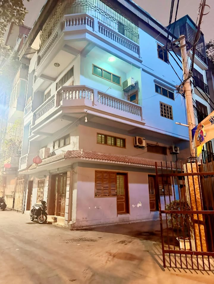 Nhà lô góc tại Khâm Thiên, Đống Đa 60m² giá 20 tỷ - Pháp lý rõ ràng, sổ đỏ chính chủ!