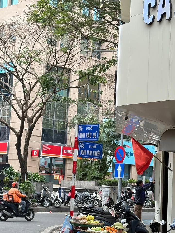 Toà văn phòng mặt phố Mai Hắc Đế 164m² giá thỏa thuận - Cơ hội đầu tư tuyệt vời!