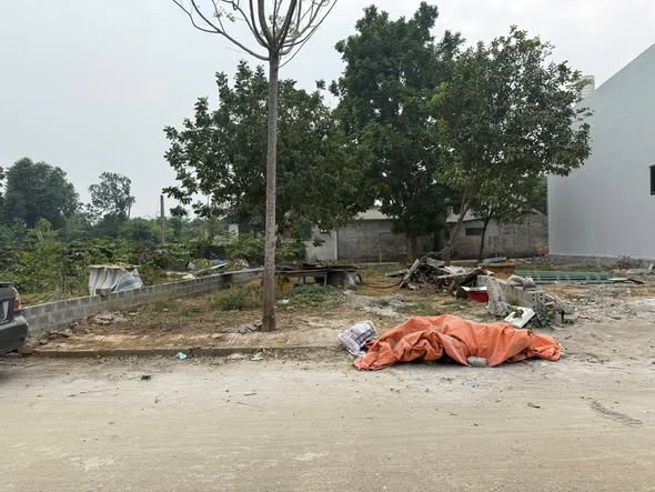 Đất thổ cư 180m² tại khu đô thị vệ tinh Hoà Lạc - Giá thỏa thuận, cơ hội đầu tư tốt!