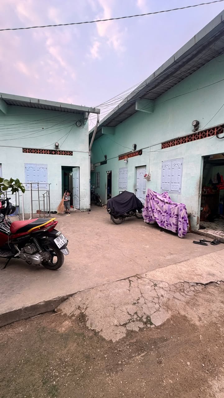 Đất có dãy phòng trọ + nhà cấp 4 tại Trấn Biên 507,6m² giá 7 tỷ - Đầu tư sinh lời ổn định!