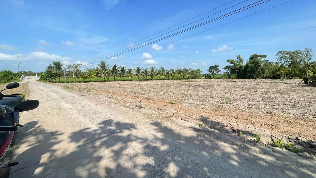 Đất nền 1050m² mặt tiền Đường Dal Oto, ấp Bưng Chông, giá 360 triệu - Cơ hội vàng đầu tư!