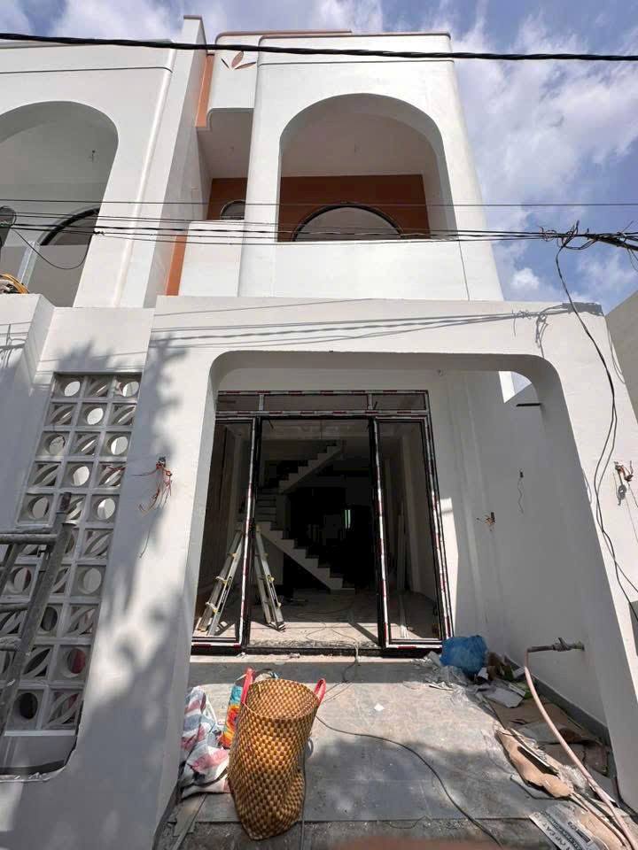 Nhà phố Phường 5, TP Mỹ Tho 60m² giá 2.35 tỷ - Vị trí đẹp, gần Sốc Nâu!