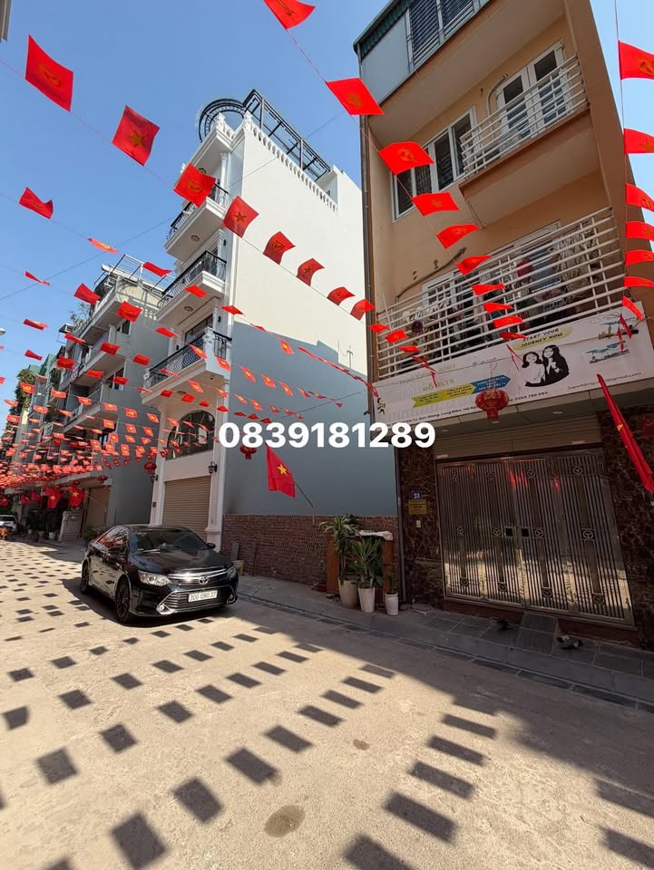 Lô đất đấu giá Việt Hưng 50m² giá 12 tỷ - Vỉa hè ô tô tránh, kinh doanh tốt!