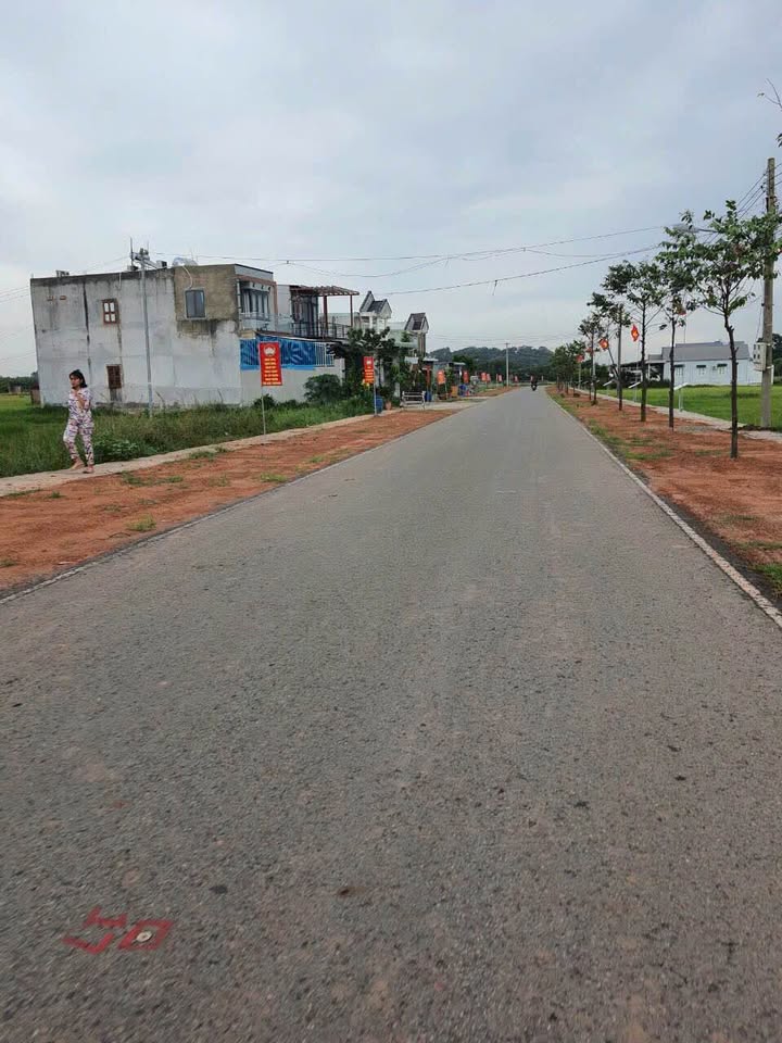 Đất nền Thạnh Hội, Tân Uyên 190m² giá 2 tỷ - Bán gấp!