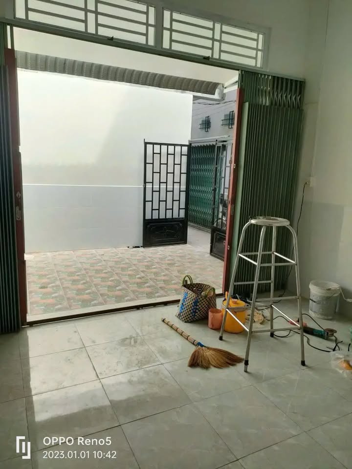 Nhà ở Ấp 2 Tân Bửu, Bến Lức 99m² giá 1.65 tỷ - Chính chủ, sẵn sàng vào ở!