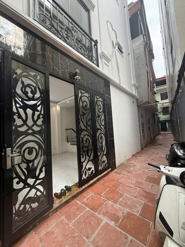 Nhà riêng 27m² ngách 332 ngõ Quỳnh-Bạch Mai giá thỏa thuận - Chính chủ cần bán gấp!