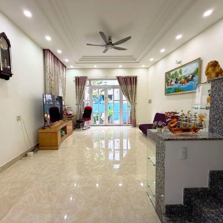 Nhà phố Bình Thạnh 95m² giá 12 tỷ - Ngay Học viện Cán bộ Chu Văn An!