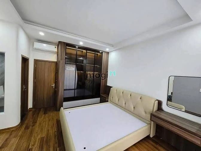 Căn hộ chung cư mini 6 tầng Nguyễn Văn Cừ 52m² giá 3.5 tỷ - Đầu tư sinh lời hấp dẫn!