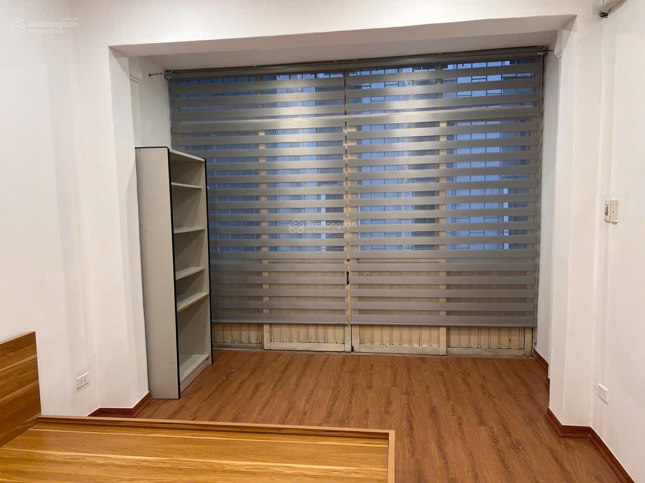 Phòng cho thuê chính chủ tại Nguyên Hồng, Đống Đa - Diện tích 25m² chỉ 3.1 triệu