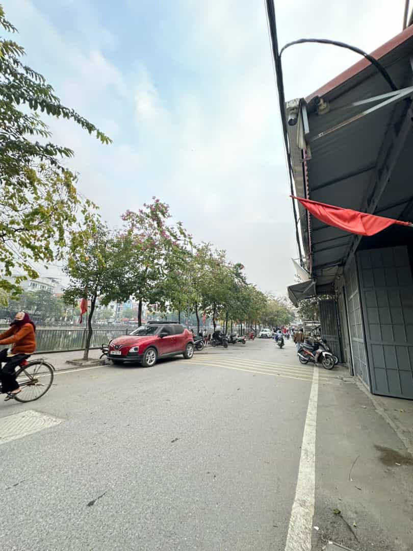 Bán đất tặng nhà cấp 4 - Trạm Trôi - Hoài Đức 30m² giá 4,2 tỷ - Cơ hội đầu tư hiếm có!