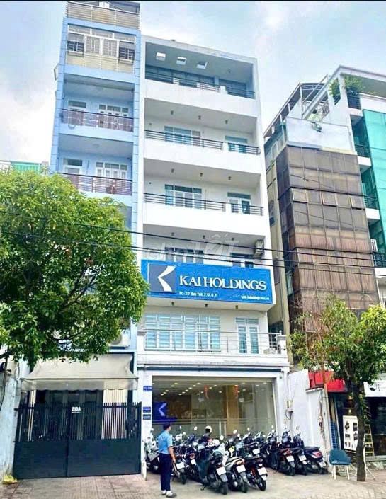 Cho thuê Tòa Nhà Mới Xây 5 Lầu Gần Mặt Tiền Trần Quang Khải, Quận 1 - Giá 80 triệu/tháng!