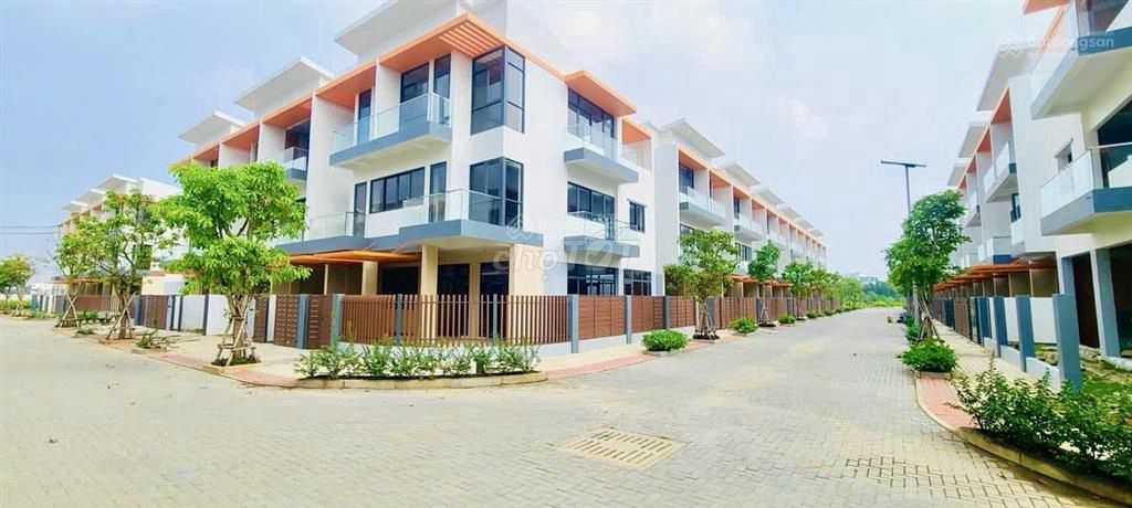 Cho thuê nhà biệt thự Elite Life Long Hậu 80m² giá chỉ 15 triệu - Vị trí đẹp, tiện ích đa dạng!