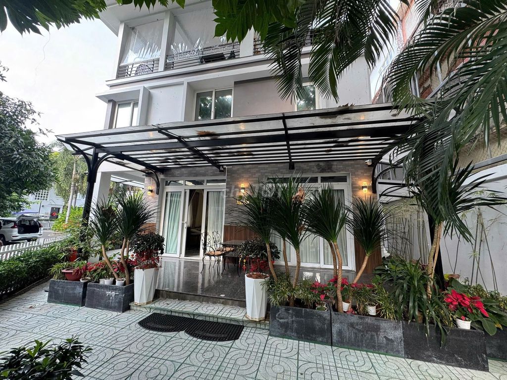 Biệt thự cho thuê tại khu Hà Đô CentroSA Quận 10 - Diện tích 500m², giá chỉ 68 triệu/tháng!