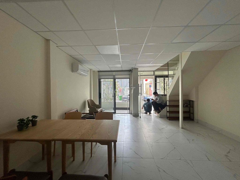 Nhà nguyên căn Trần Quang Khải, Quận 1 - 50m² giá 24.9 triệu - Sẵn sàng vào ở ngay!