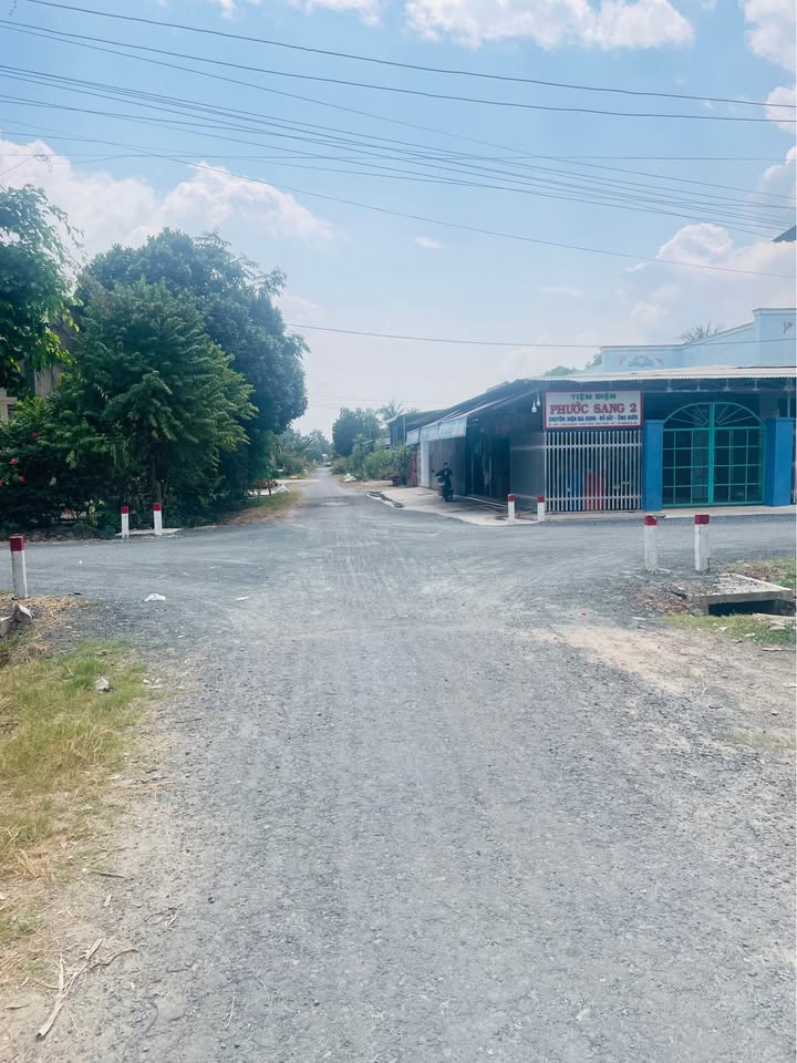 Nhà lầu hẻm 12 Nguyễn Chí Thanh 90m² giá 1.79 tỷ - Sẵn sàng vào ở ngay!