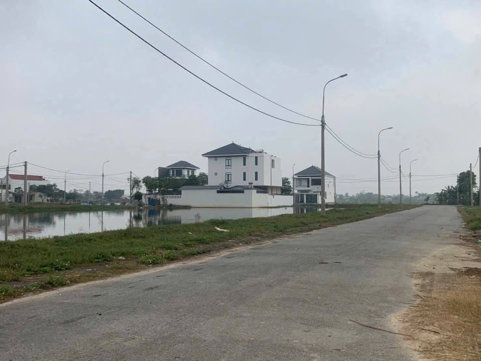 FrontHouse 125m² tại Tân Đoài, Huyện Quảng Xương giá 1.5 tỷ - Vị trí đẹp, hướng Đông!