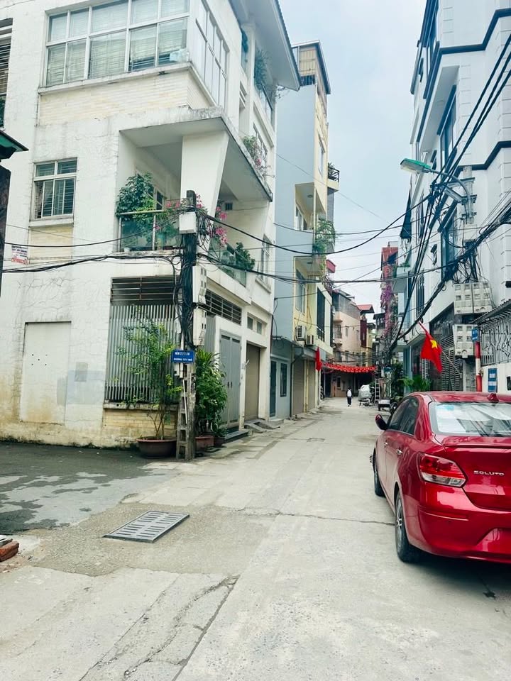 Nhà đẹp Tây Mỗ 33m² giá 7 tỷ - Ô tô đỗ cửa, sẵn sàng vào ở!