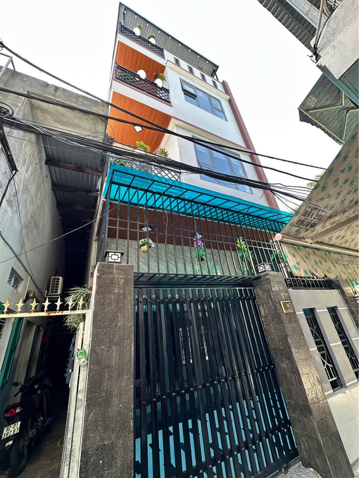 Nhà phố đẹp Quận Hải Châu 68m² giá 5.65 tỷ - Full nội thất, sẵn sàng ở ngay!