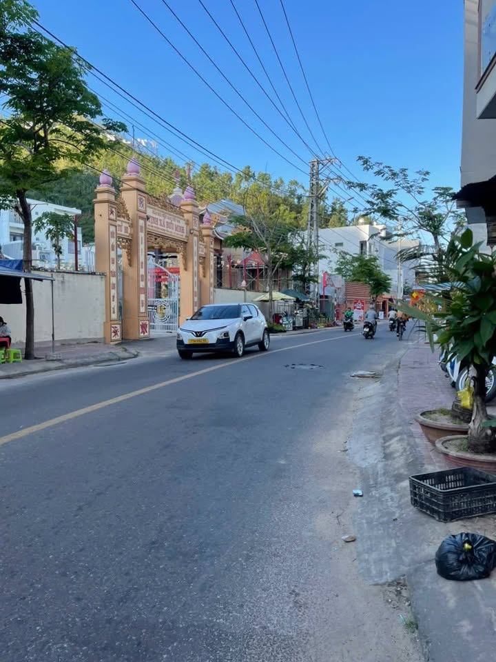 Nhà mặt tiền đường Hoàng Văn Thụ, phường Lê Hồng Phong, 43m² giá 3 tỷ - Cơ hội đầu tư tuyệt vời!