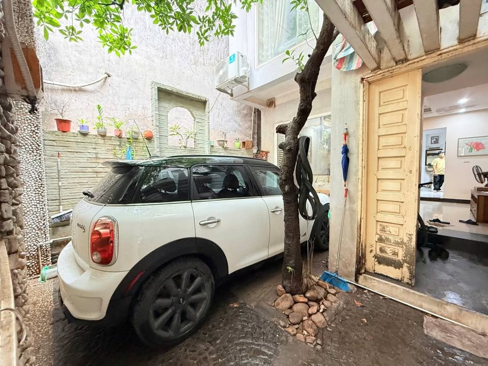 Nhà 88 Võ Thị Sáu, Quận Hai Bà Trưng, 90m², giá 32 tỷ - Thiết kế 6 phòng ngủ, gara ô tô!