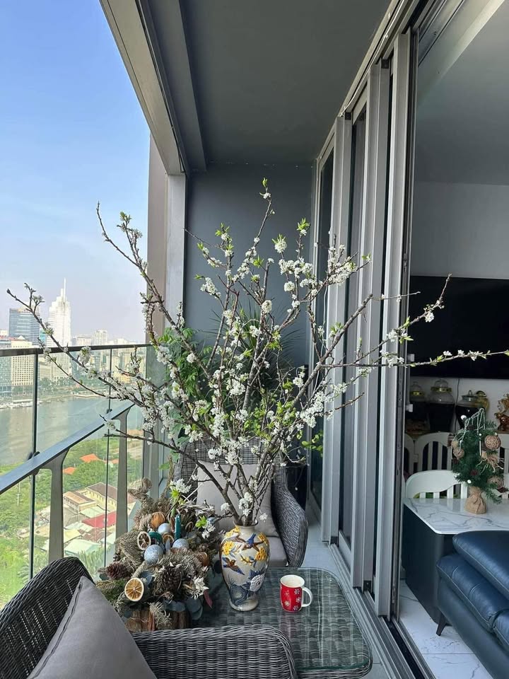 Căn hộ 3PN Vinhomes Central Park, Quận Tân Bình, 123m² - View sông tuyệt đẹp!