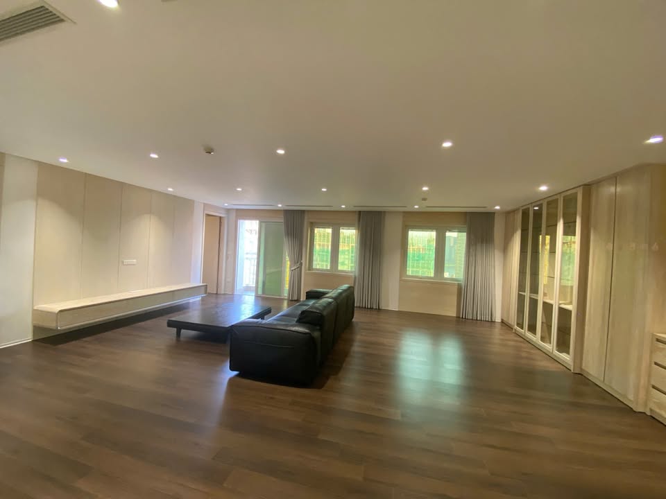 Căn hộ Ciputra G3 150m² giá thỏa thuận - Tầng cao, view Hồ Tây!