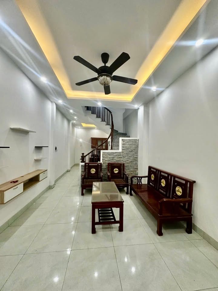 Nhà 4 tầng Quán Chảy, Đồng Nhân 35,8m² giá chỉ 4.x tỷ - Chính chủ bán gấp!