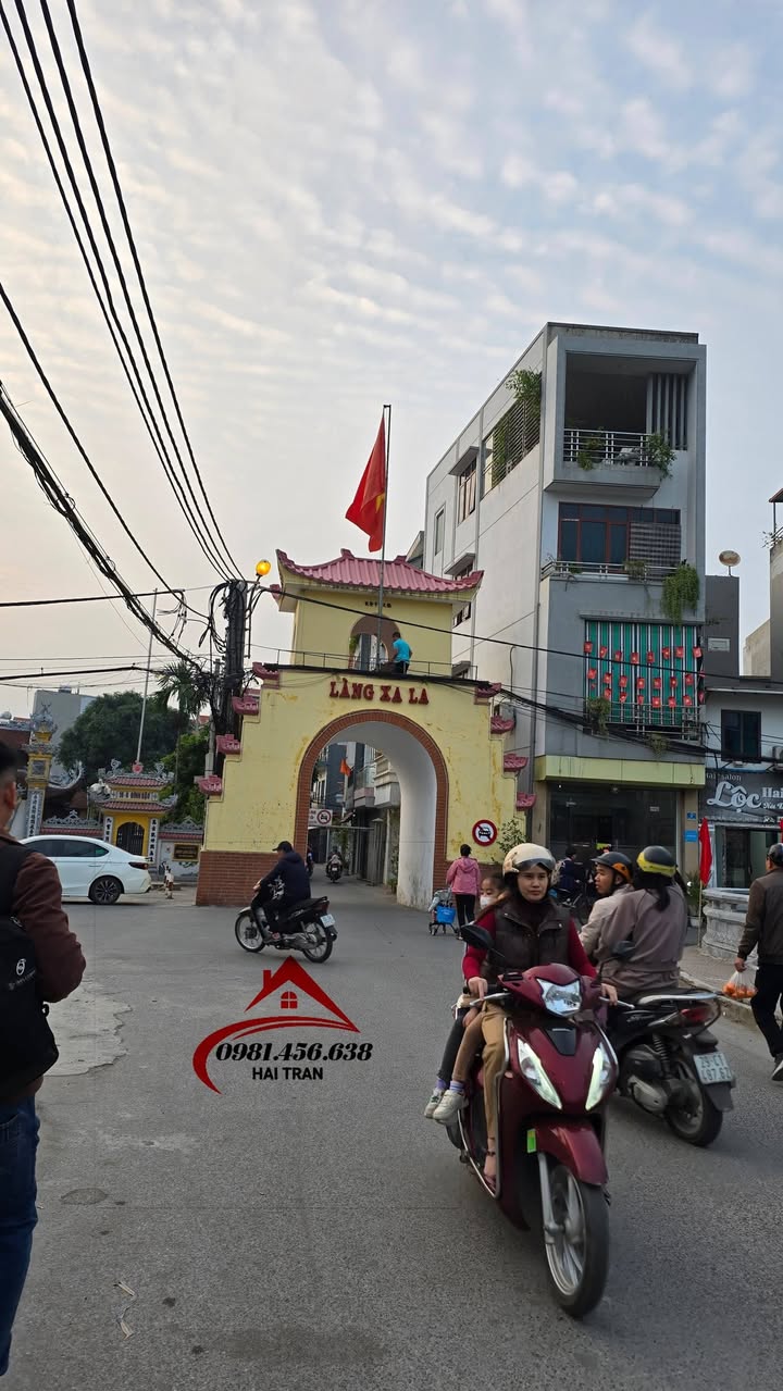 Nhà phố 4 tầng Khu đô thị Xa La, Hà Đông 33m² giá 6.9 tỷ - Chính chủ bán gấp!