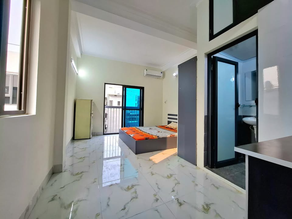 Phòng cho thuê tại Lĩnh Nam 3.5 triệu - Ban công thoáng mát, tiện nghi đầy đủ!