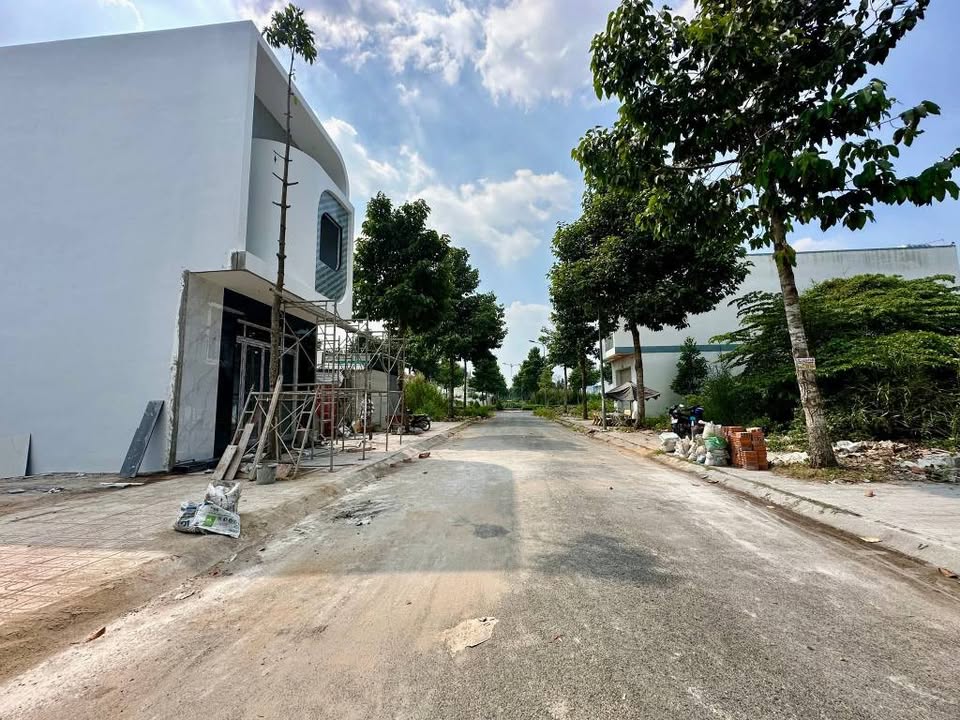 Đất mặt tiền đường D7, xã Long Hiệp, 100m² giá 2.39 tỷ - Đầu tư sinh lời ngay!